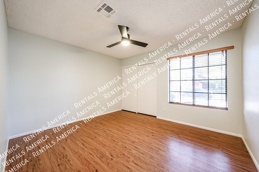 Building Photo - 3103 E Villa Rita Dr