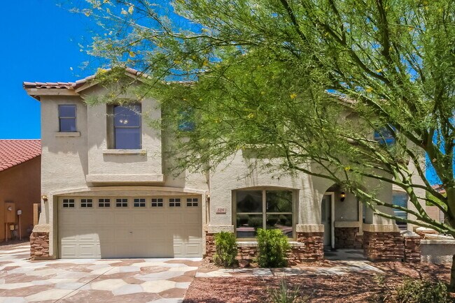 Building Photo - 526 E Milada Dr