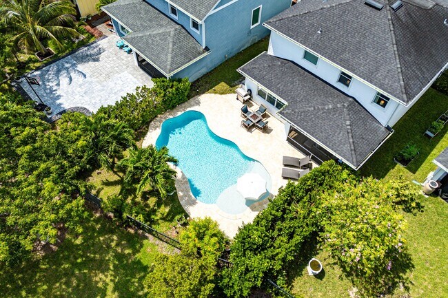 Building Photo - 924 Deer Hvn Dr