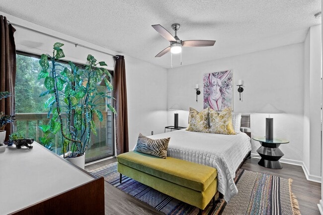 Building Photo - 2bd/2ba Condo on the Saluda River