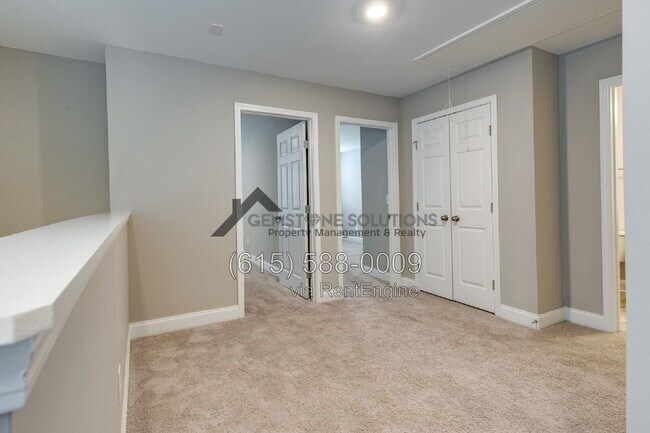 Building Photo - 714 Hahn Ct