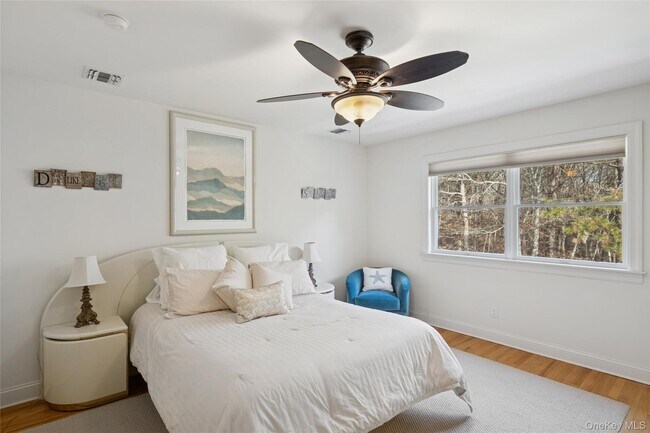 Building Photo - 126 Malloy Dr