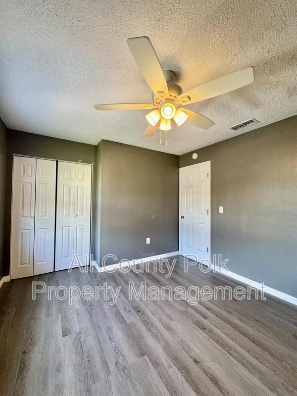 Building Photo - 1415 Ridge Lake Ct