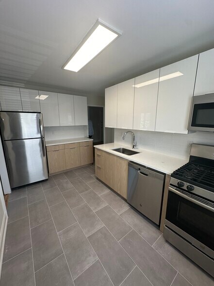 Building Photo - Franklin Hill Apartments