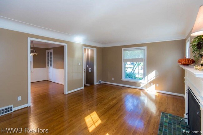 Building Photo - 1899 Hunt Club Dr