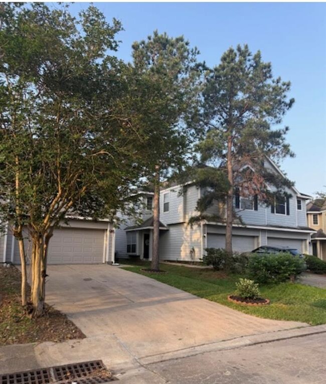 Building Photo - 16847 Carrollton Creek Ln