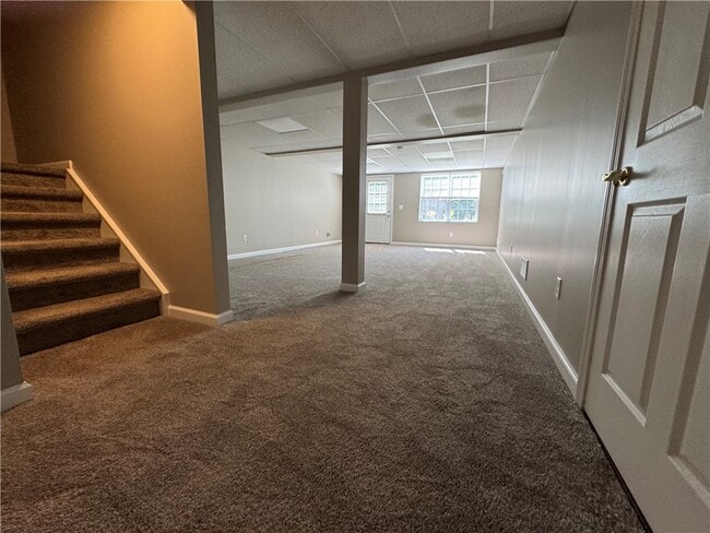 Building Photo - 17 Captains Cove Ln