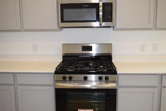 Building Photo - 27223 Henley Rdg Dr