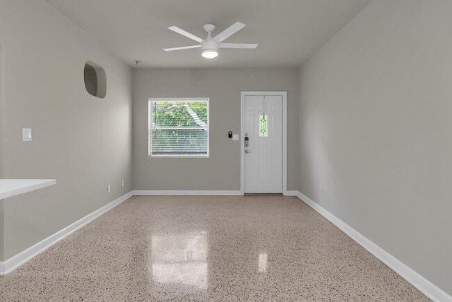 Building Photo - 17 Ocean Breeze