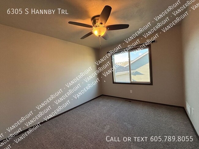 Building Photo - 6305 S Hannby Trl