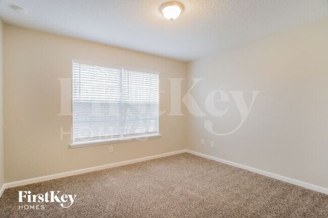 Building Photo - 1209 Splendid Ravine St