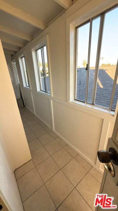 Building Photo - 1510 E Broadway