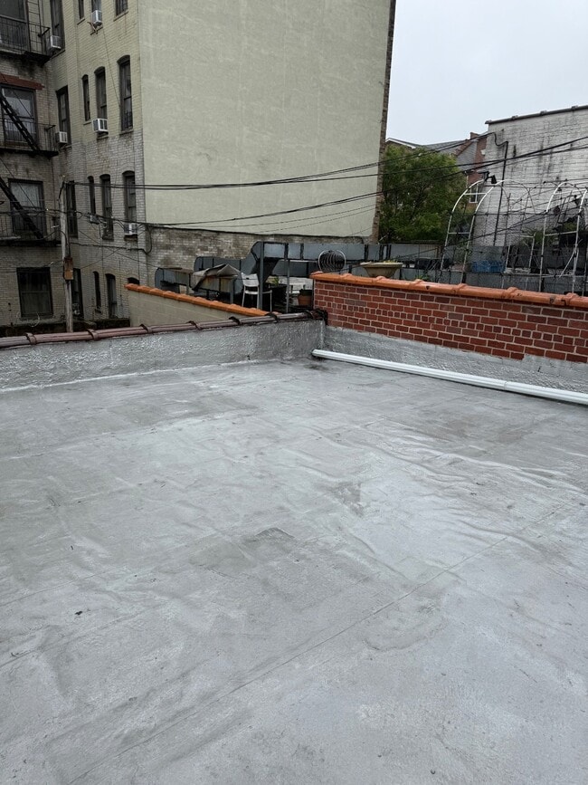 Building Photo - 1708 McDonald Ave