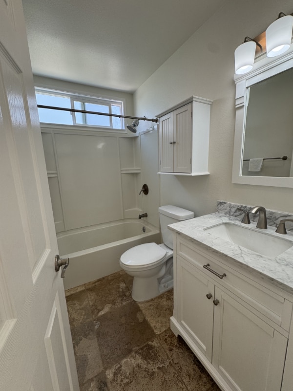 Building Photo - 28916 Timberlane St