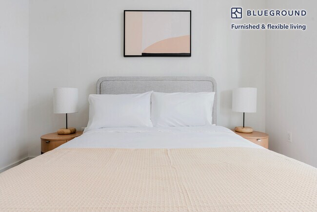 Building Photo - 4918 St Elmo Ave