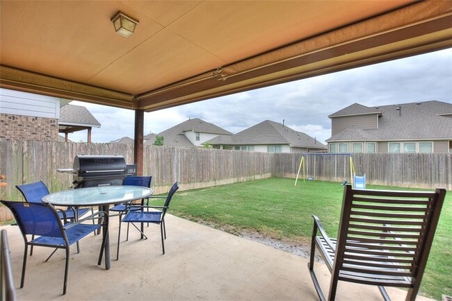 Building Photo - 8072 Bassano Dr