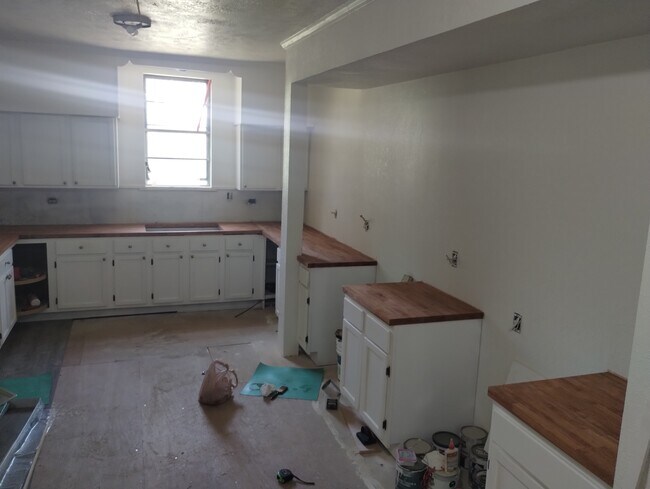 Primary Photo - 210 S 7th St