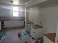 Building Photo - 210 S 7th St