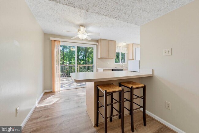 Building Photo - 8467 Magic Tree Ct