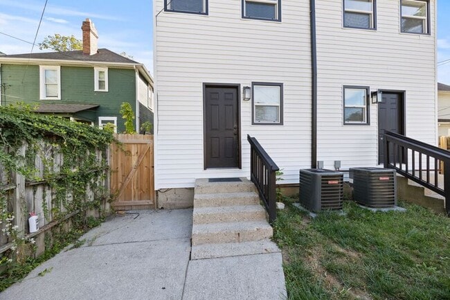 Building Photo - 369 Berkeley Rd