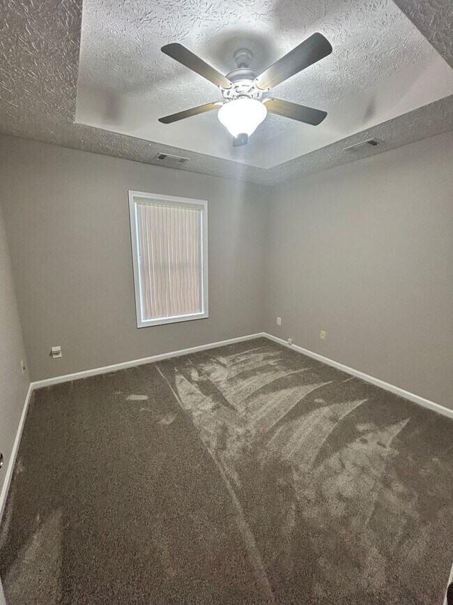 Building Photo - 4031 Somerset Ct