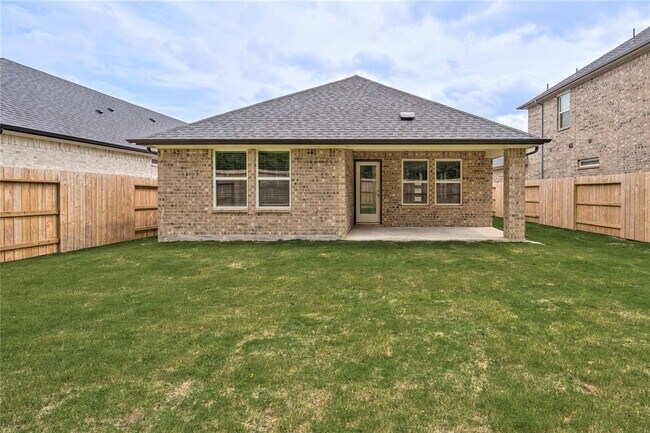 Building Photo - 17502 Rosette Grass Dr
