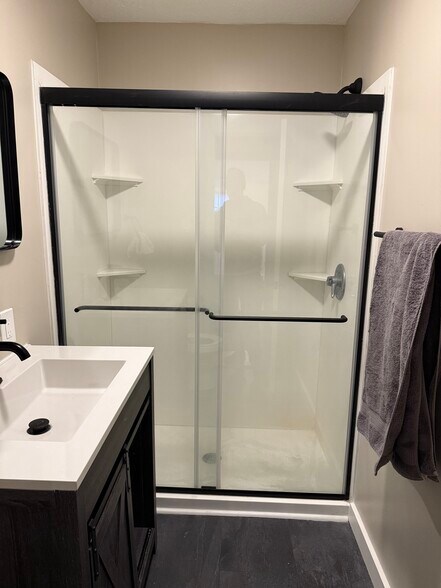 Building Photo - 509 E Mill St