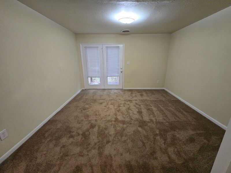 Building Photo - 3925 Keswick Pl