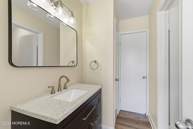 Building Photo - 40 Greenwood Loop Rd