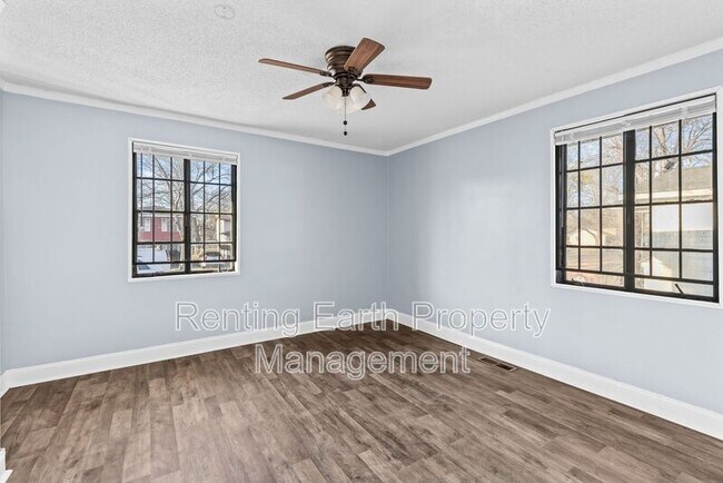 Building Photo - 3829 Ellis Ave SW