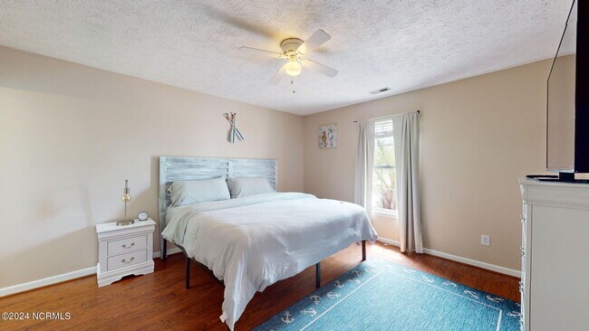 Building Photo - 177 Avis Dr