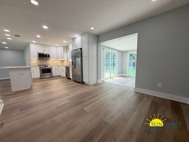 Building Photo - Lovely 3 Bedroom Home in Fort Walton Beach!