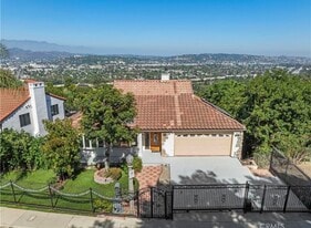 Building Photo - 3916 Carnavon Way