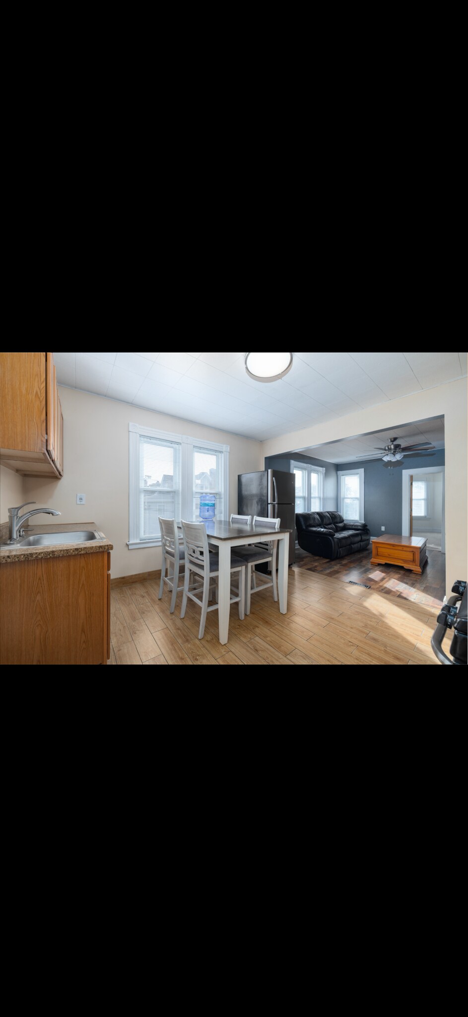 Building Photo - 125 High St