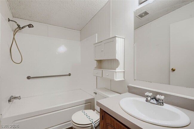 Building Photo - 6105 Berthelot Ln