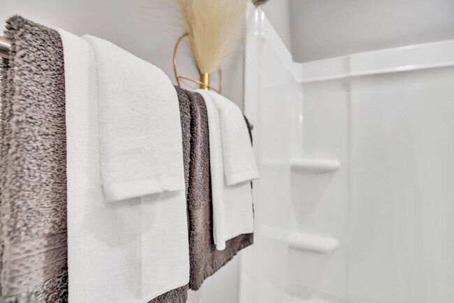 Building Photo - 541 New S Dr