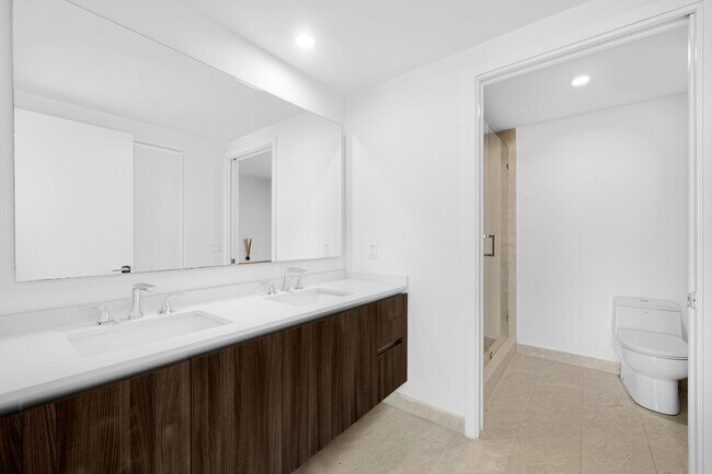 Building Photo - 488 NE 18th St