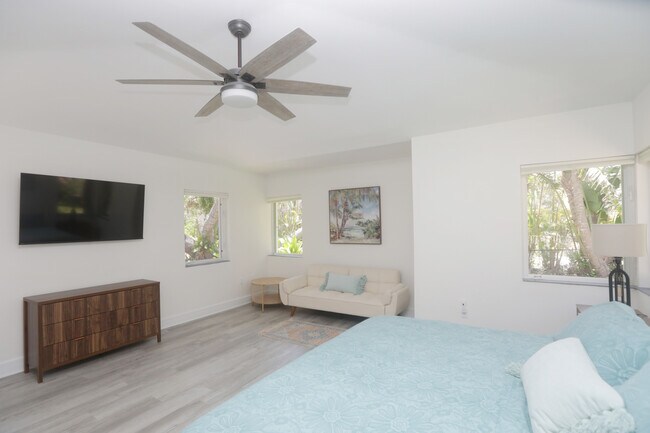 Building Photo - 8560 Heron Lagoon Cir