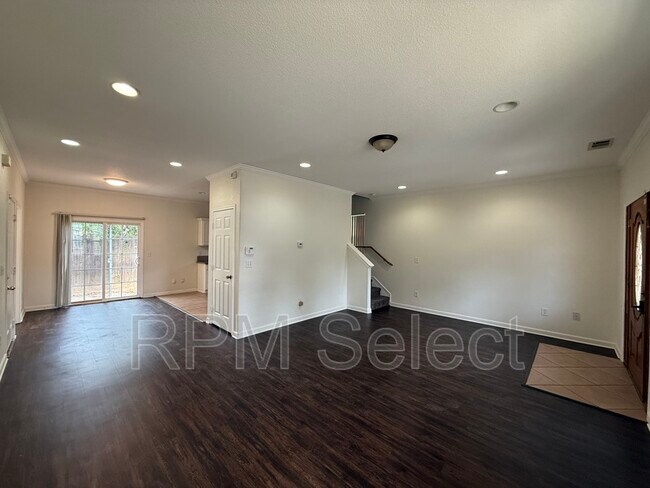 Building Photo - 3329 San Jose Way
