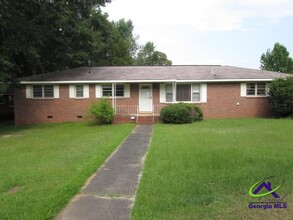 Building Photo - 104 Biltmore Terrace