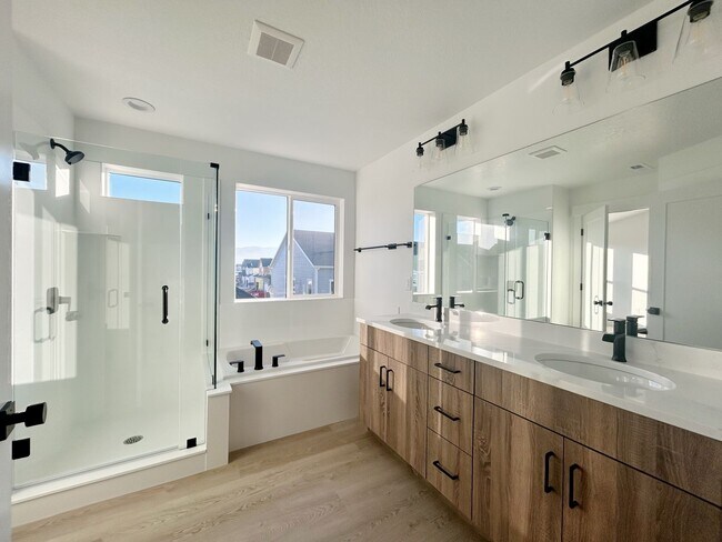 Building Photo - 3793 W 1200 N