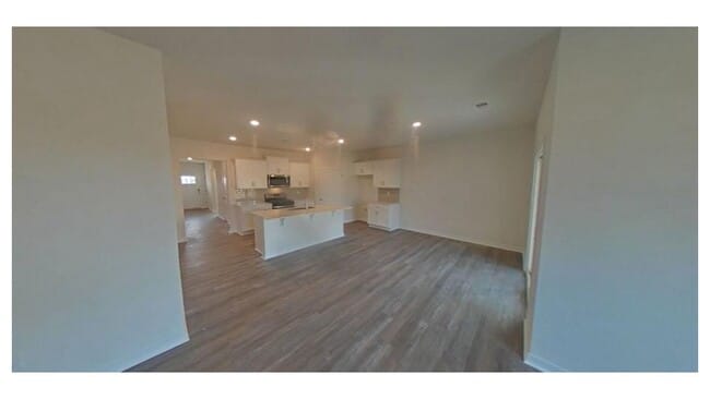 Building Photo - 1421 6th St NE