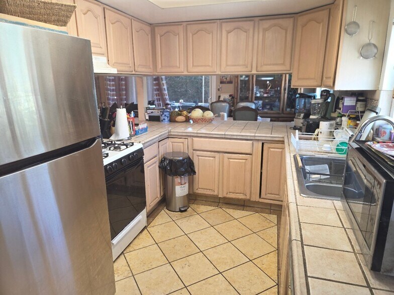 Building Photo - 15733 Forge Pl