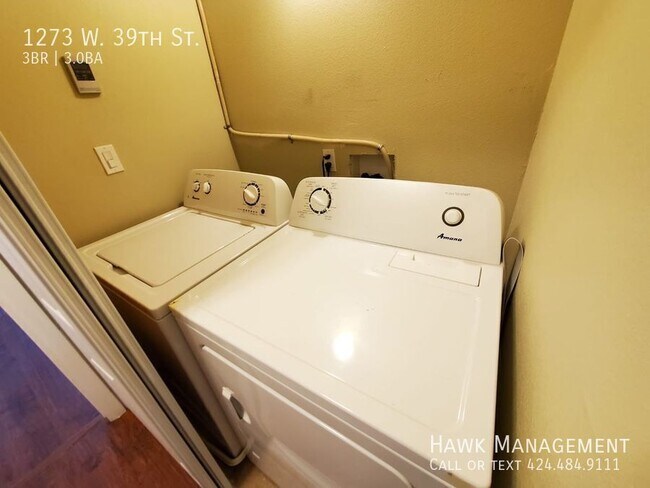 Building Photo - 1273 W 39th St
