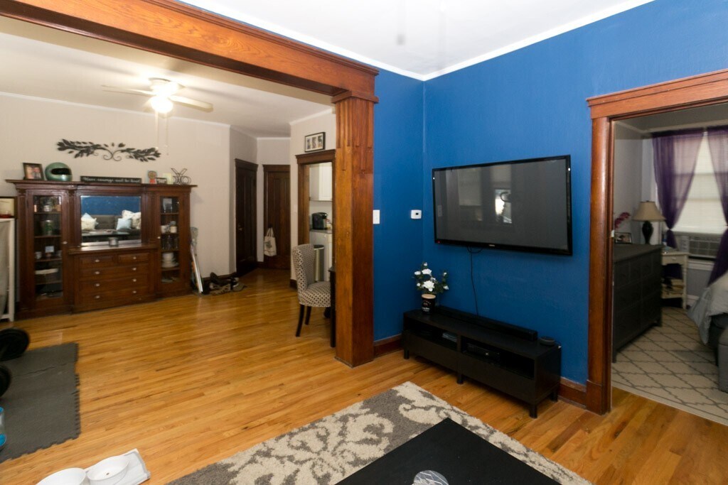 Building Photo - 3606 W Grace St