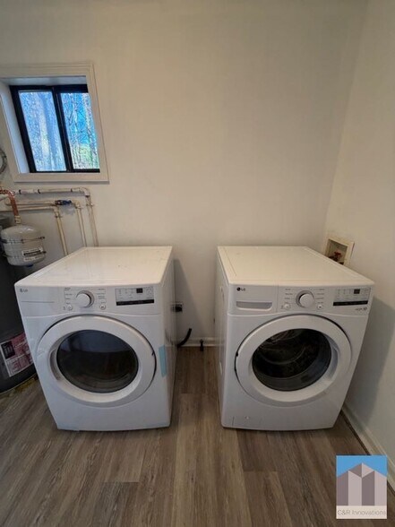 Building Photo - 2467 Verner Rd