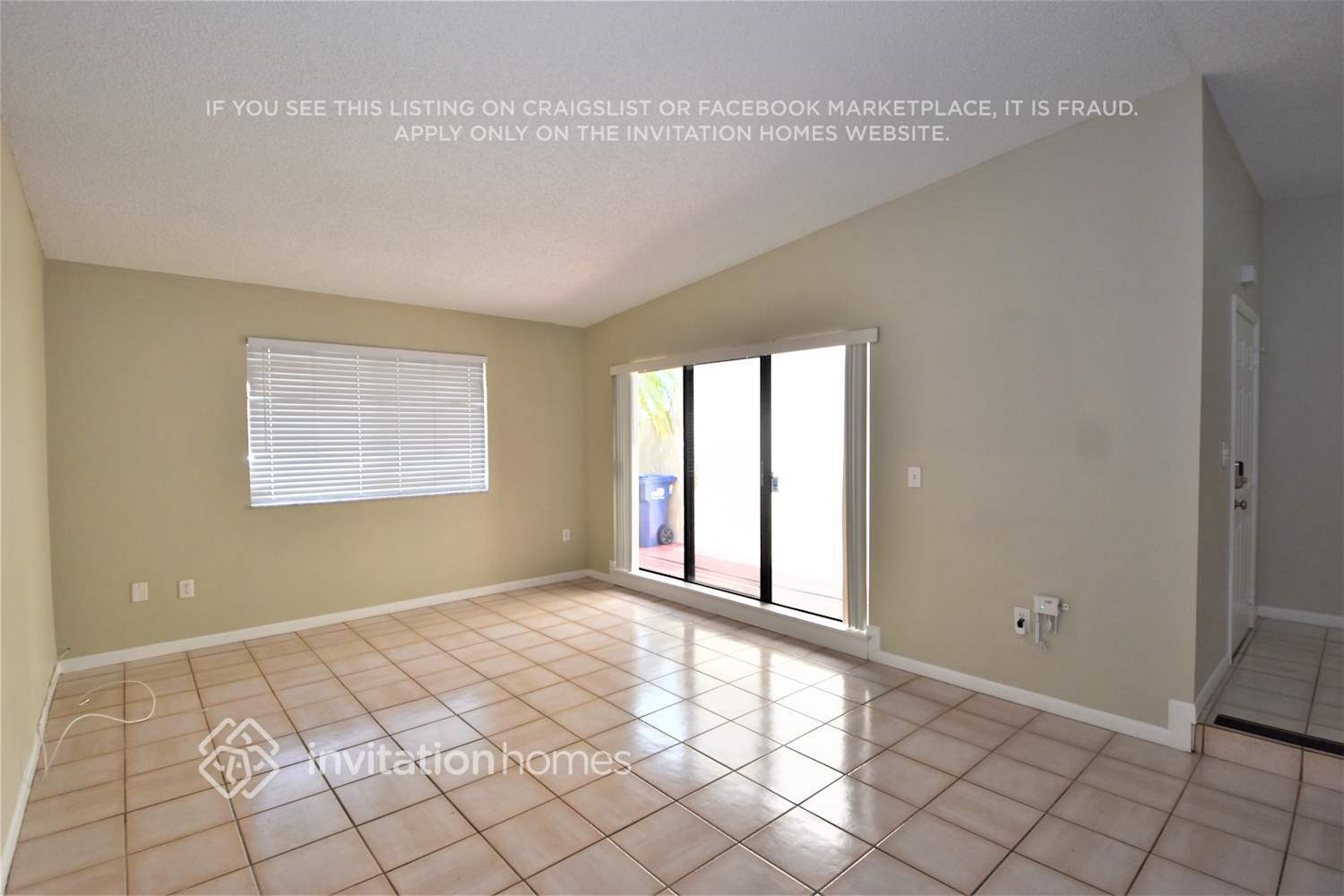 Building Photo - 11221 SW 117th Ct