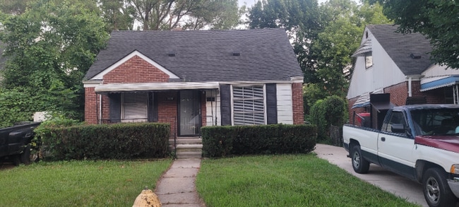 Building Photo - 26391 W Hills Dr