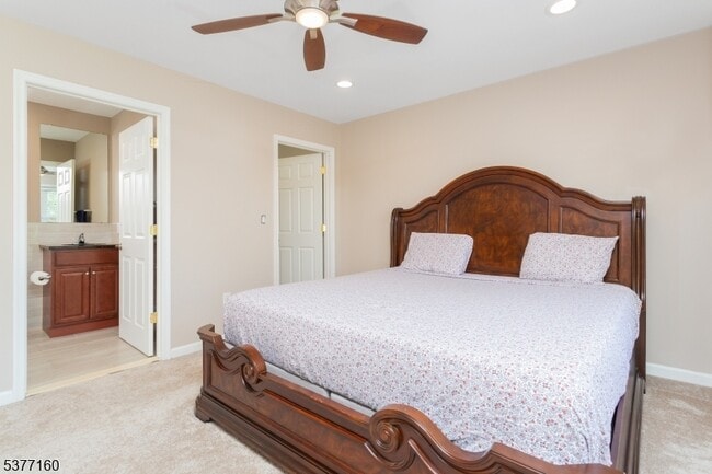 Building Photo - 24 DeCroce Ct
