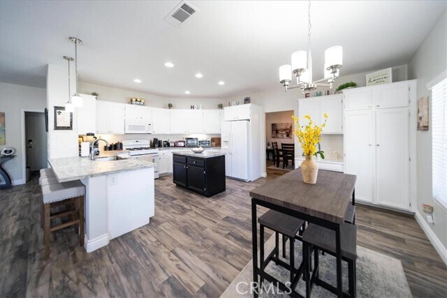 Building Photo - 32825 Canyon Crest St